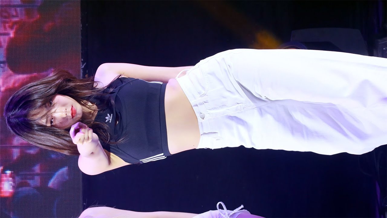 230506 비비지 신비 :  밥밥 (BOP BOP!!) 무대 직캠 (VIVIZ SINB fancam) @ 진주 하대 야외 무대 by Plumia2