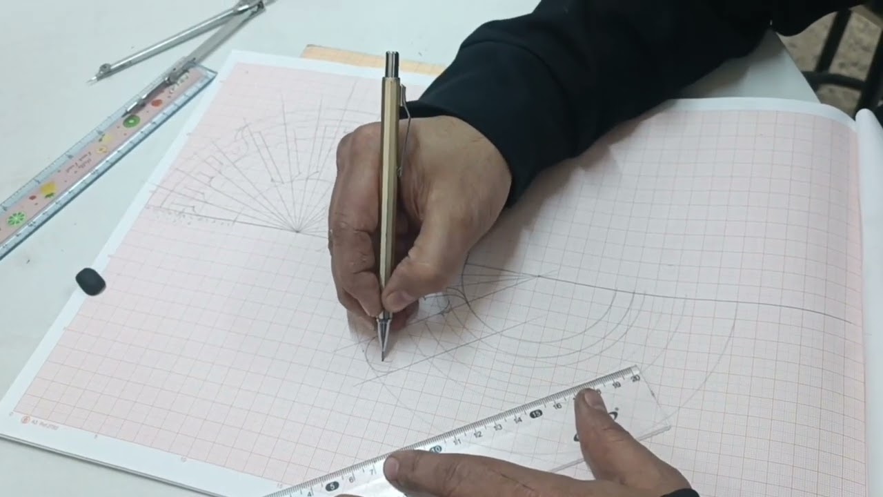 التكوين الخطي طريقة المنحني ج٣ تطبيق المثال على الورق البياني قسم التصميم وقسم الخط العربي والزخرفة