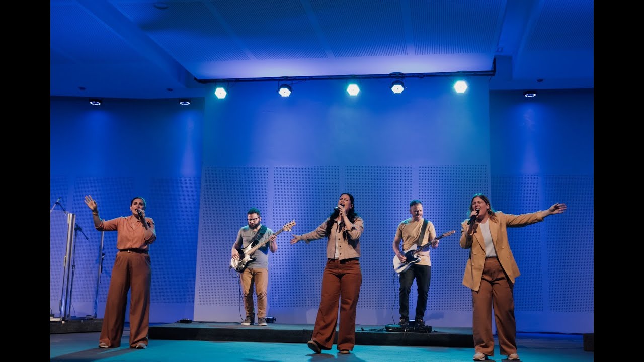 Santo por siempre (Cover Bethel Music, Jenn Johnson) #Vye Music