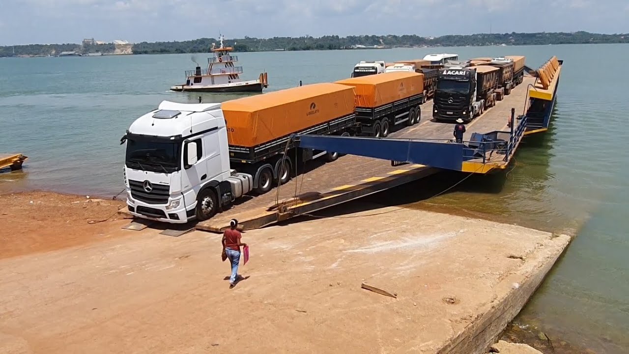 Travessia da balsa Rio Tapajós Itaituba PA # 260