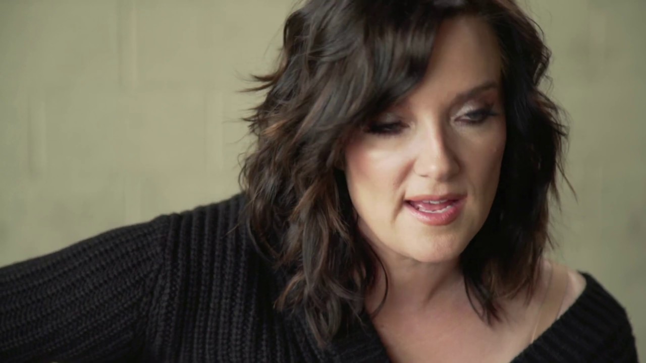 Brandy Clark - Who You Thought I Was [Play and Tell Episode #8]