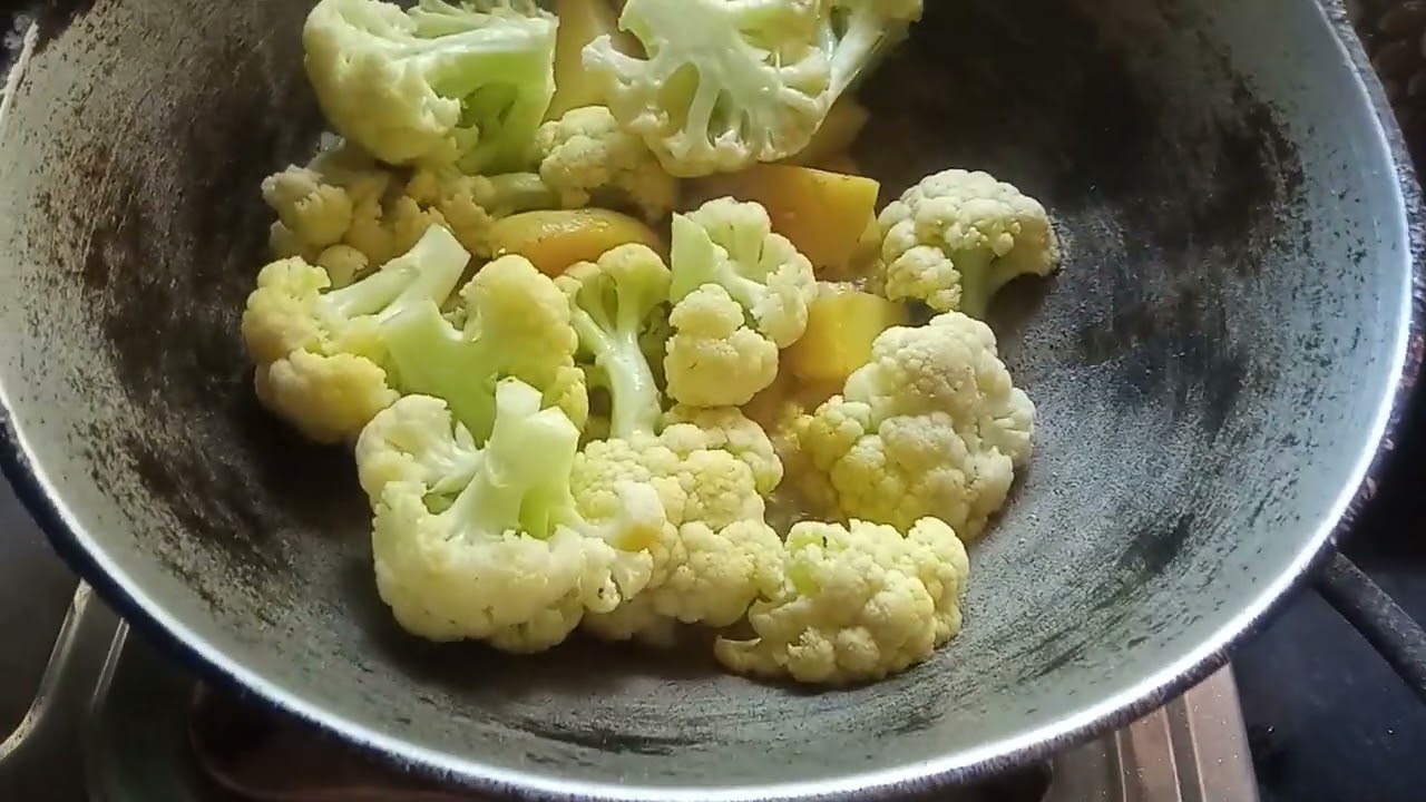 Cooking very nice recipe. 