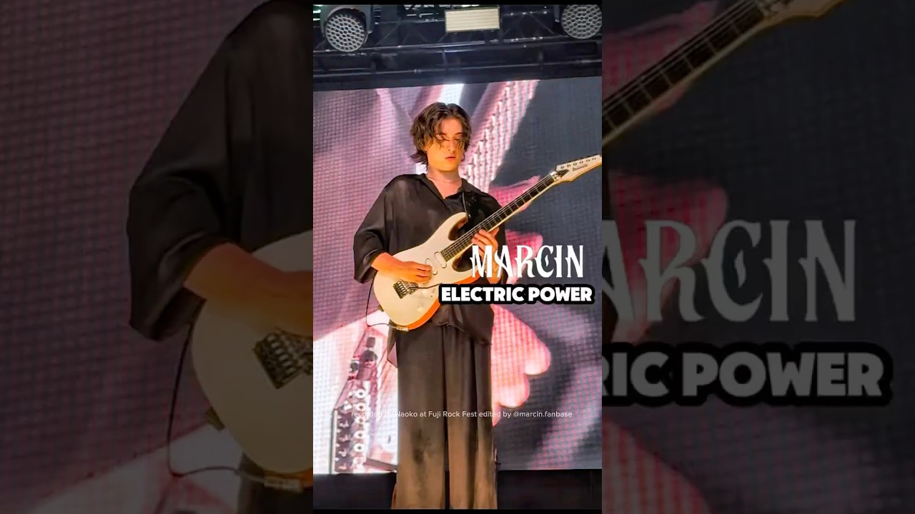 Marcin Playing Electric at Fuji Rock Japan : Art of Guitar + Life Force