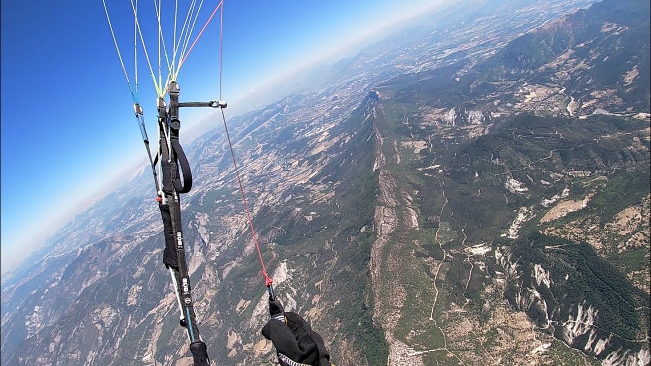 Parapente - Cross Bergiès Laragne en nord (et retour) 52 km - 31/07/22