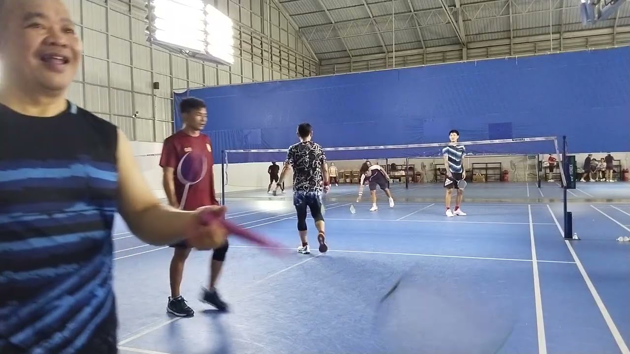 เจแว่น + บอย // พี่การ + เฟอ #badminton #กุ๊งกิ๊งชวนตีแบด #bad 