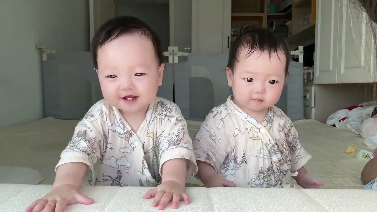 So exciting #twins #human #baby with a great sense of camera