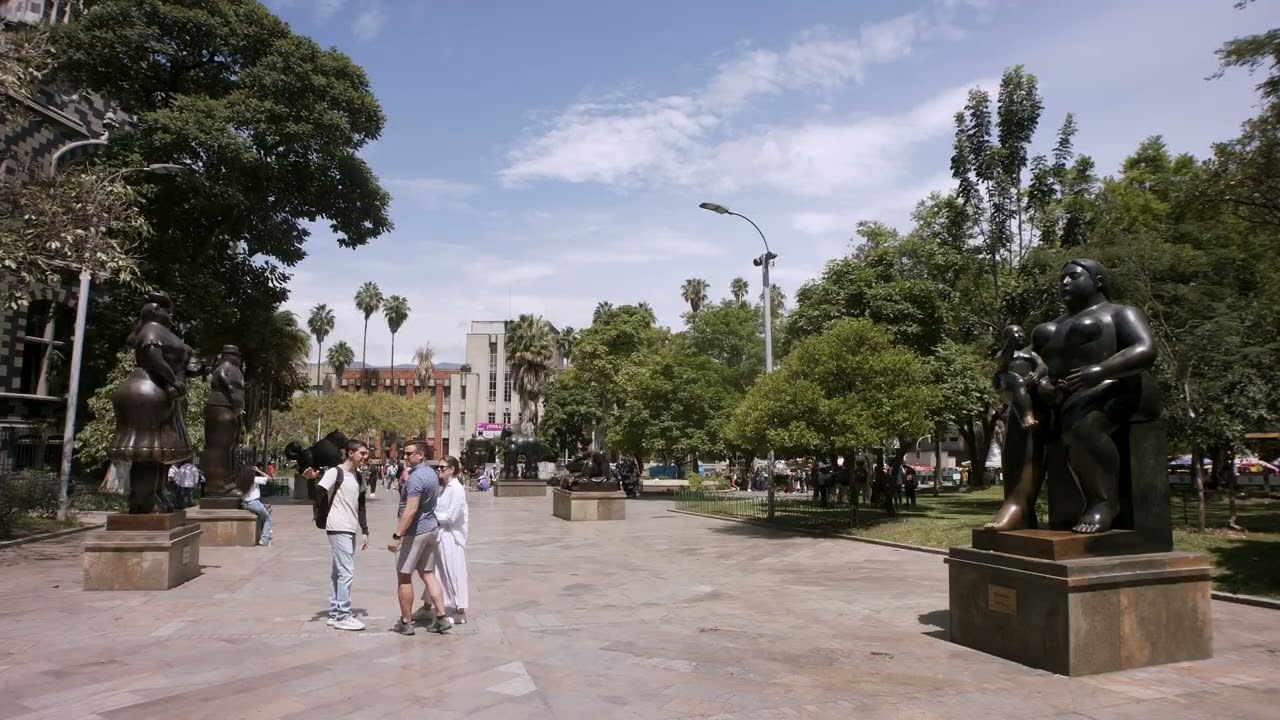Plaza Botero y Museo De Antioquia - Crónica [EPM va, Camino al Barrio] -Telemedellín