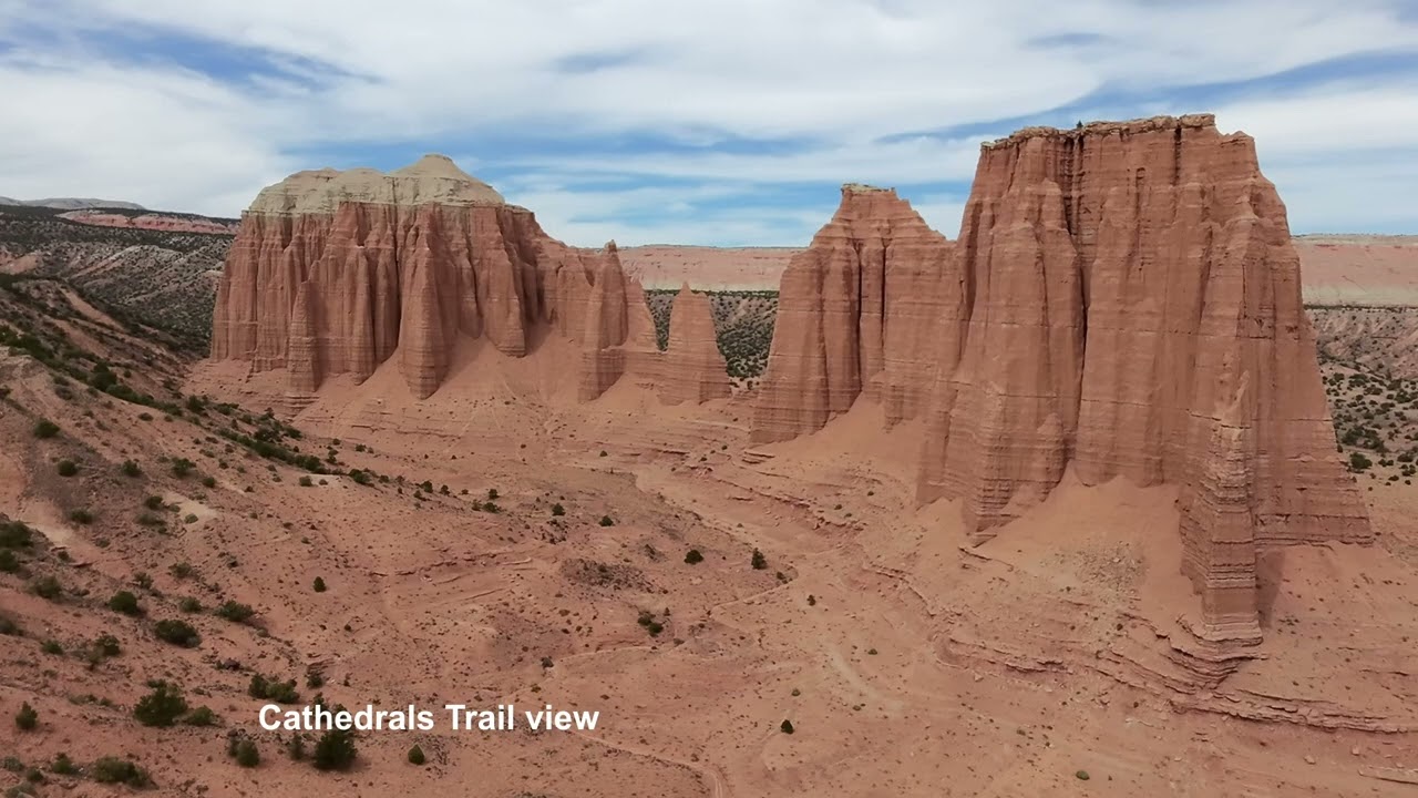 Cathedral Vally Loop in Capitol Reef NP