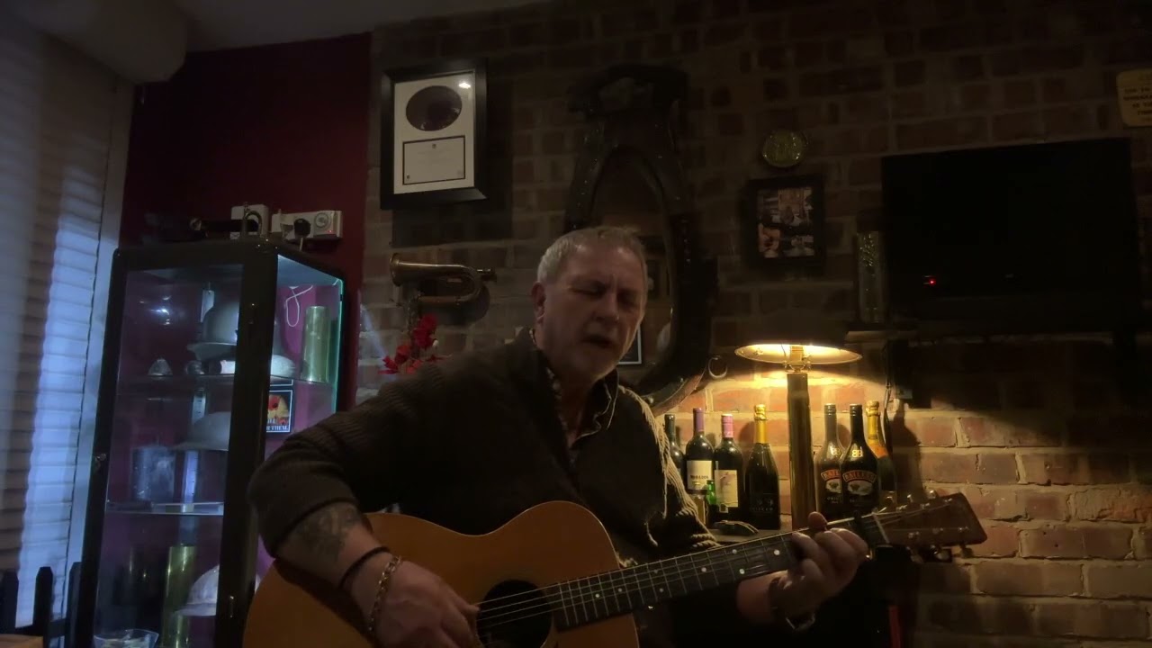 the band played waltzing Matilda, Eric Bogle (acoustic cover) 