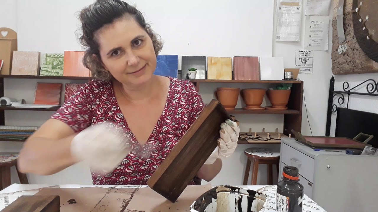 Mosaico com pastilhas em caixinhas MDF.