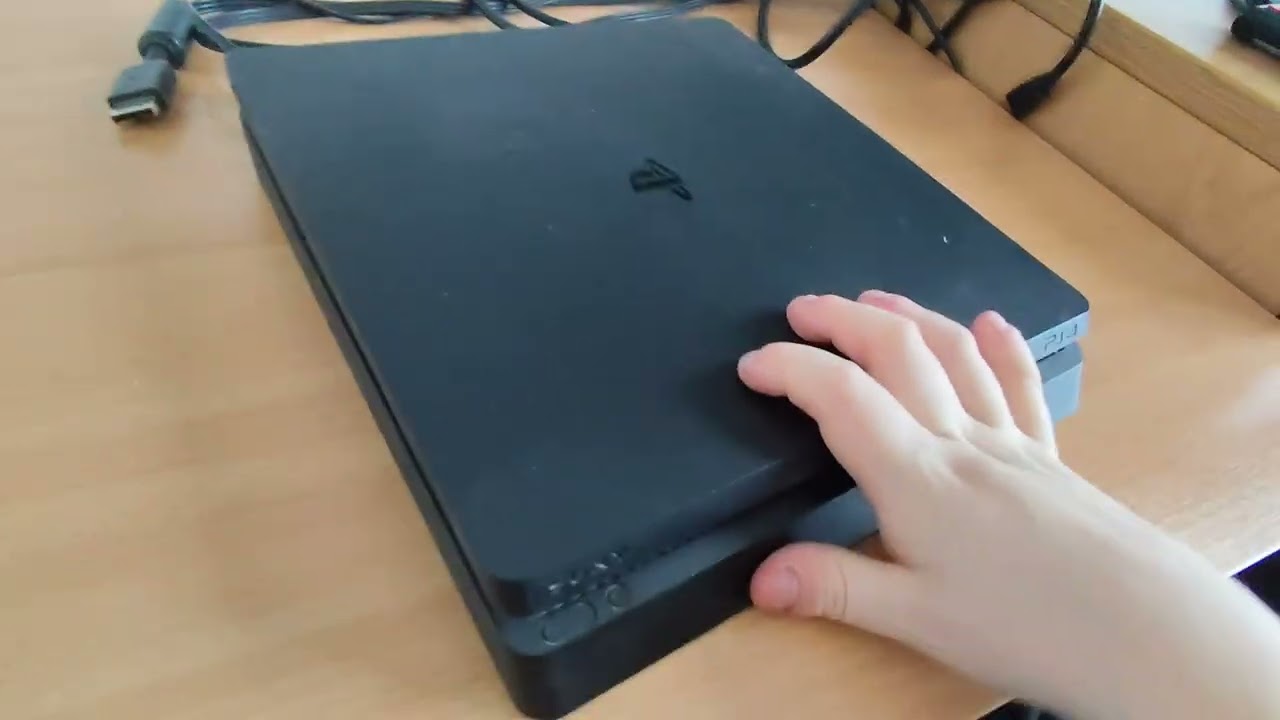 PS4 slim