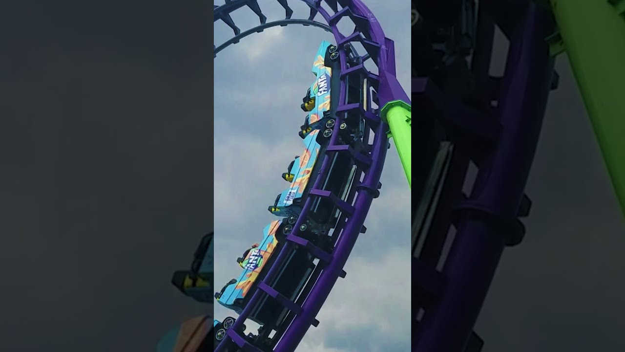 Mexican Boomerang Roller Coaster at Six Flags Mexico #Short #Shorts #YoutubeShorts