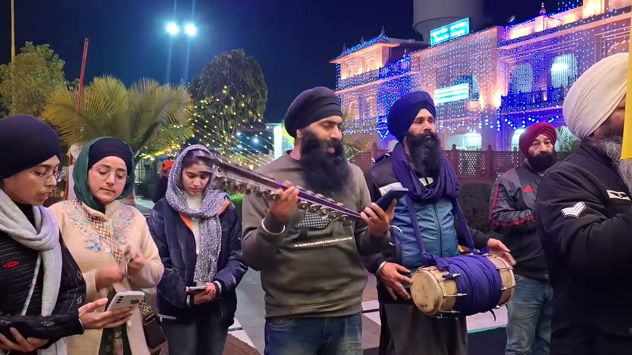Keh ravidas sabhe jag luteya ( shabad chaunki gurdwara shri paonta sahib )