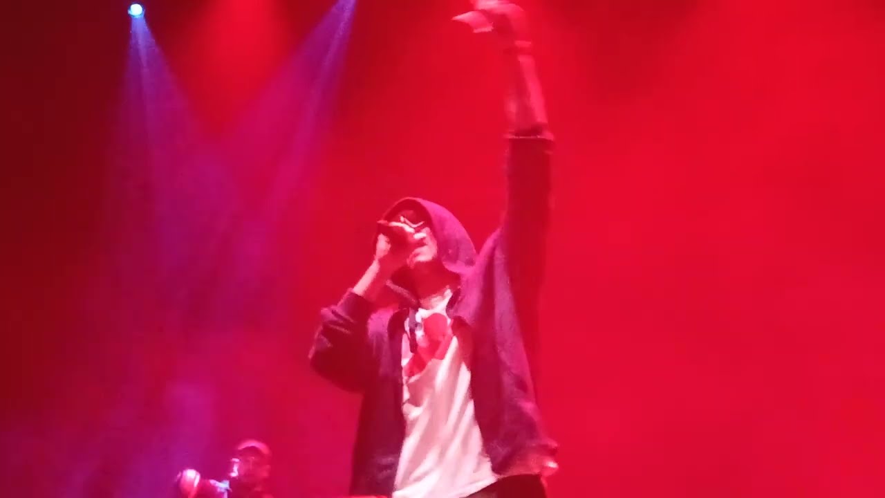 Belmondawg (Belmondo) - Pillow Talk/Sos, ciuchy i borciuchy (Poznan) (11.11.2023)