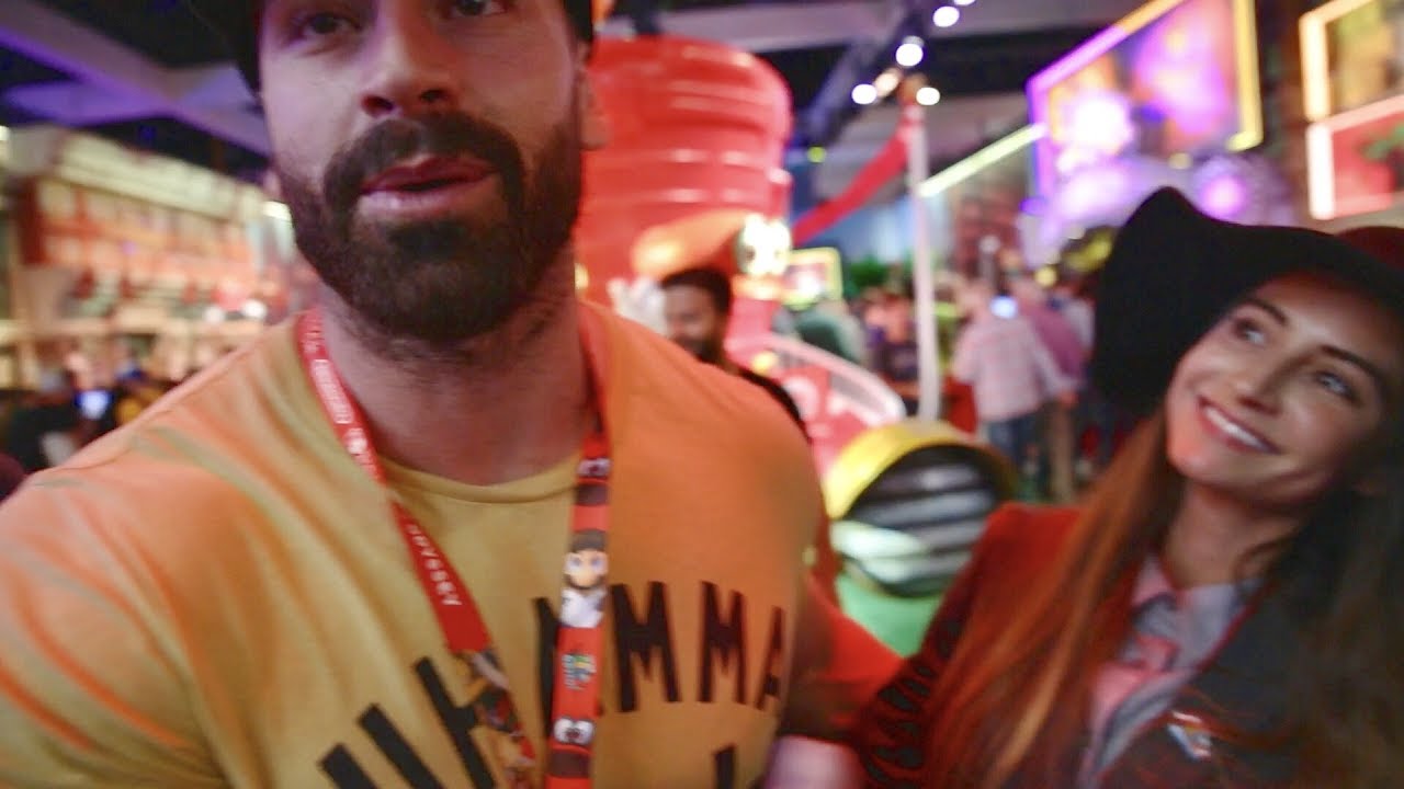 PICKING UP GIRLS AT E3 CONVENTION!