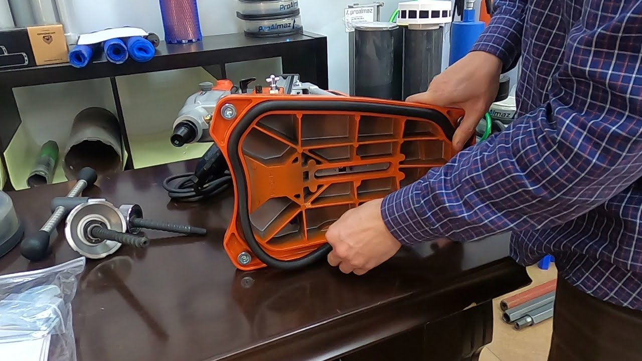 Обзор Husqvarna DMS 240. Вакуумная станина на установке алмазного бурения.