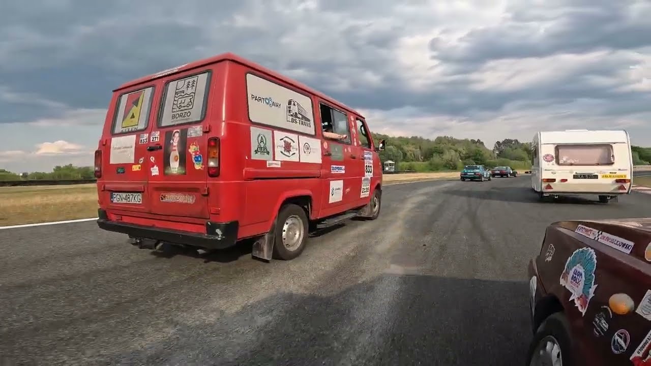 Rajd Koguta 2023 - Przejazd po Torze Poznań Polonezem odc. 2 | 🐔🚙 #DrogaPrzezRajdy