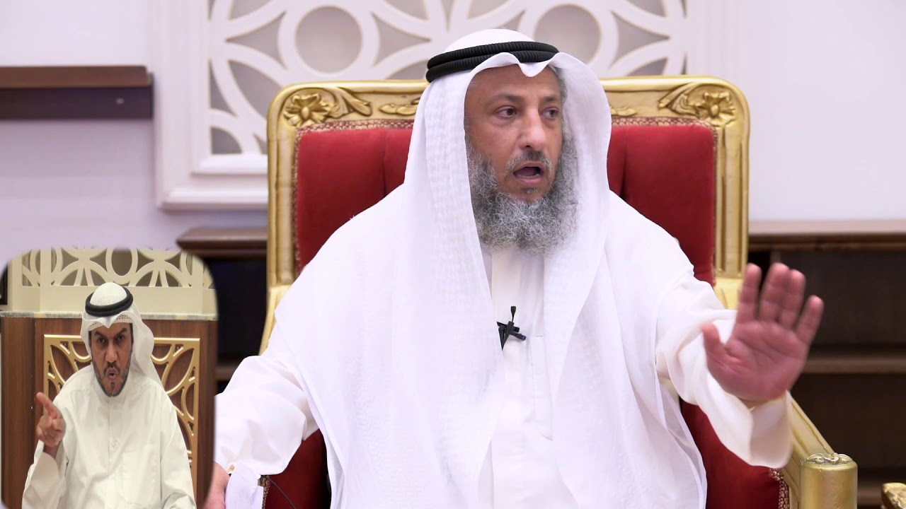 ما حكم بأن يأمنا مدرس موسيقى الشيخ د.عثمان الخميس
