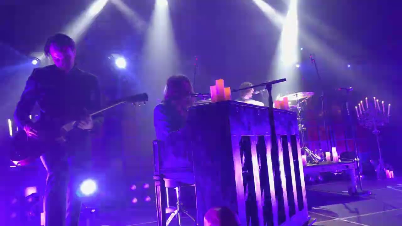 Stay - Mayday Parade live