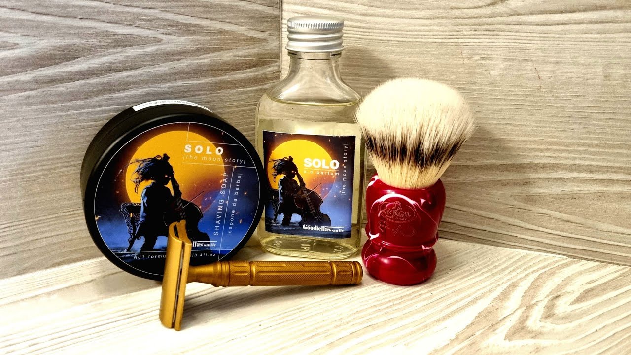 Karve Overlander. The Goodfellas Smile Solo Shaving Soap & Splash. Omega Evo Cardinal Brush.