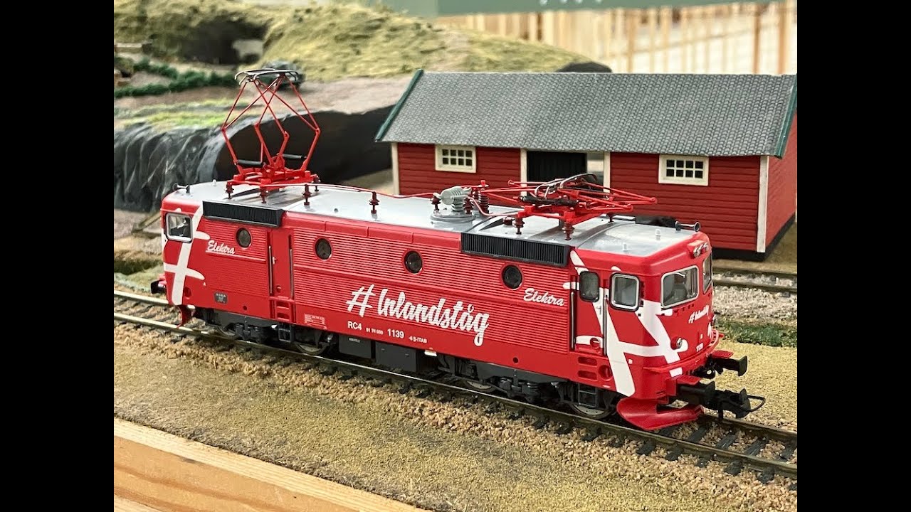 Snabbtitt: Roco Rc4 1139 Inlandståg Elektra