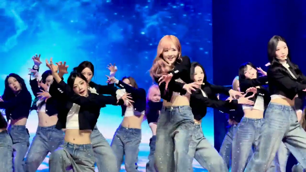 251219 tripleS (트리플에스) - Intro + 깨어 (Are You Alive)｜2025 KBS 가요대축제 글로벌 페스티벌