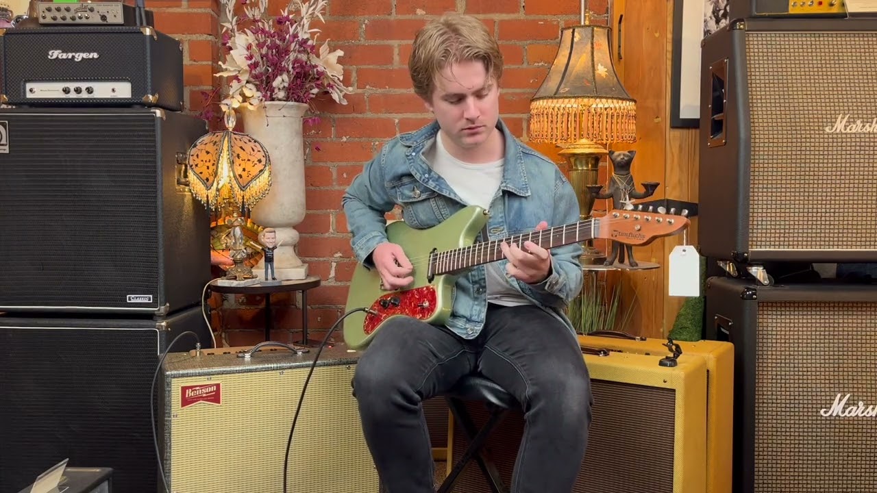 Tonfuchs Bulldog - with Lollar SB Jaguar Pickups