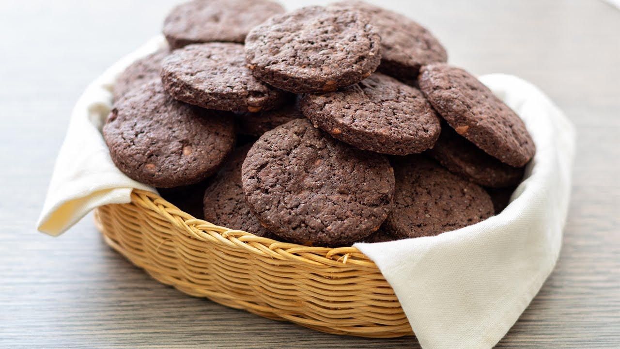 Biscotti al cacao e cioccolato