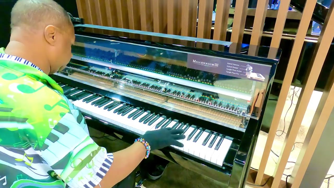 Kris Nicholson Test Drives The Kawai Hybrid NV5 NOVUS Digital Piano at NAMM 2026