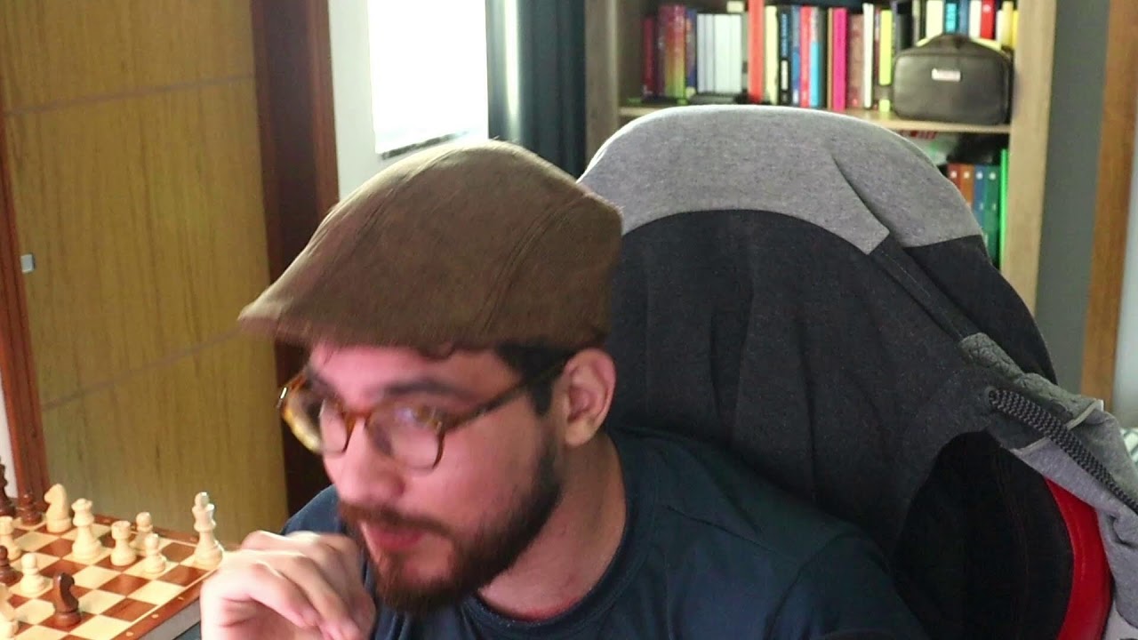 Tarde de Estudos - Medicina, Xadrez e Programação.