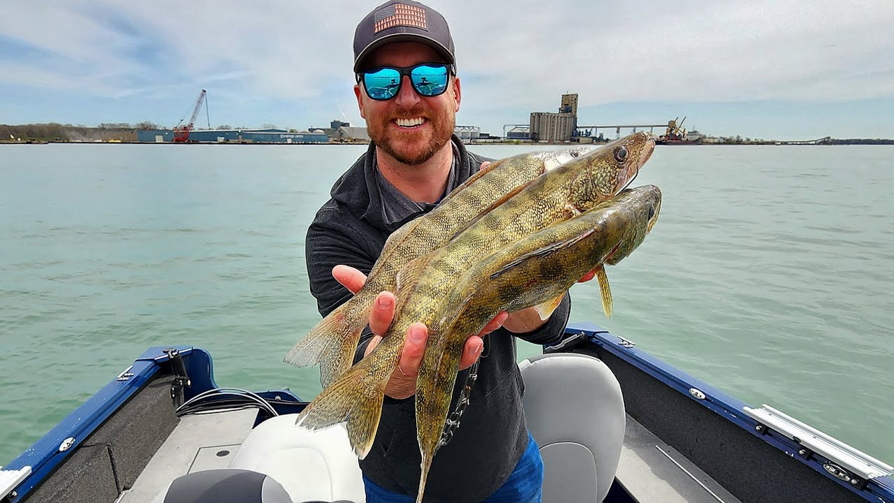 Detroit River WALLEYE Run!!!...What Happened to my BOAT???