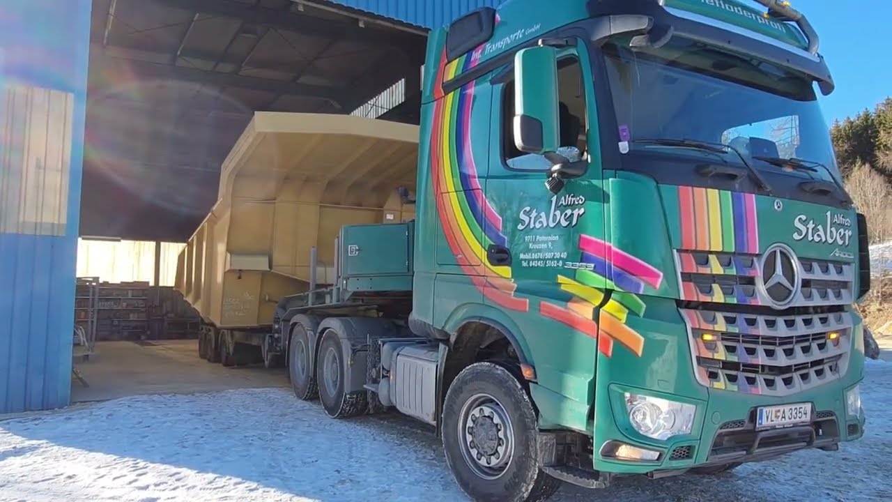 #heavyequipment  #tiefladerprofi | CAT 775G | Muldenkippertransport ist der beste Sport