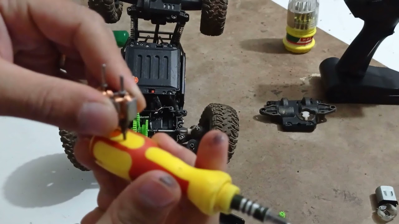 Como arrumar carrinho de controle remoto RC off road 4x4