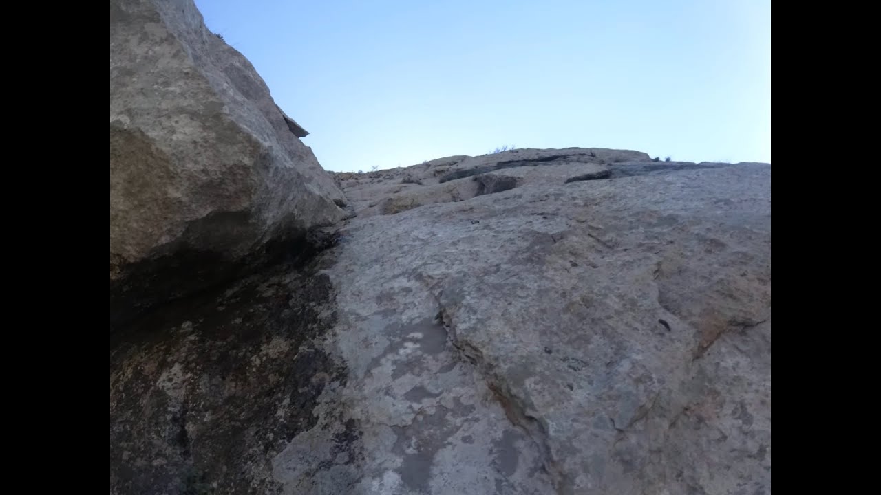 Paklenica - Anica Kuk - Mosoraski VI - crux pitch uncut