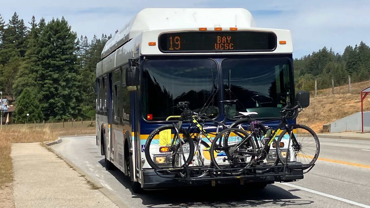 John Deere CNG- SCMTD 2002 New Flyer C35LF #2220 on route 19 Bay/UCSC loop 