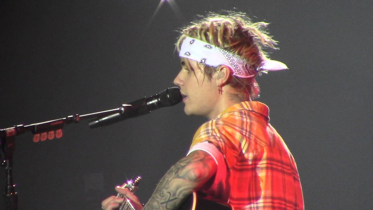 Justin Bieber Covers Cry Me a River (Purpose Tour)