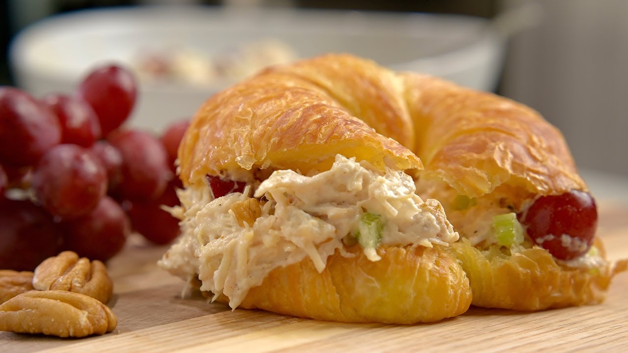 THE EASIEST, MOST DELICIOUS CHICKEN SALAD SANDWICH EVER