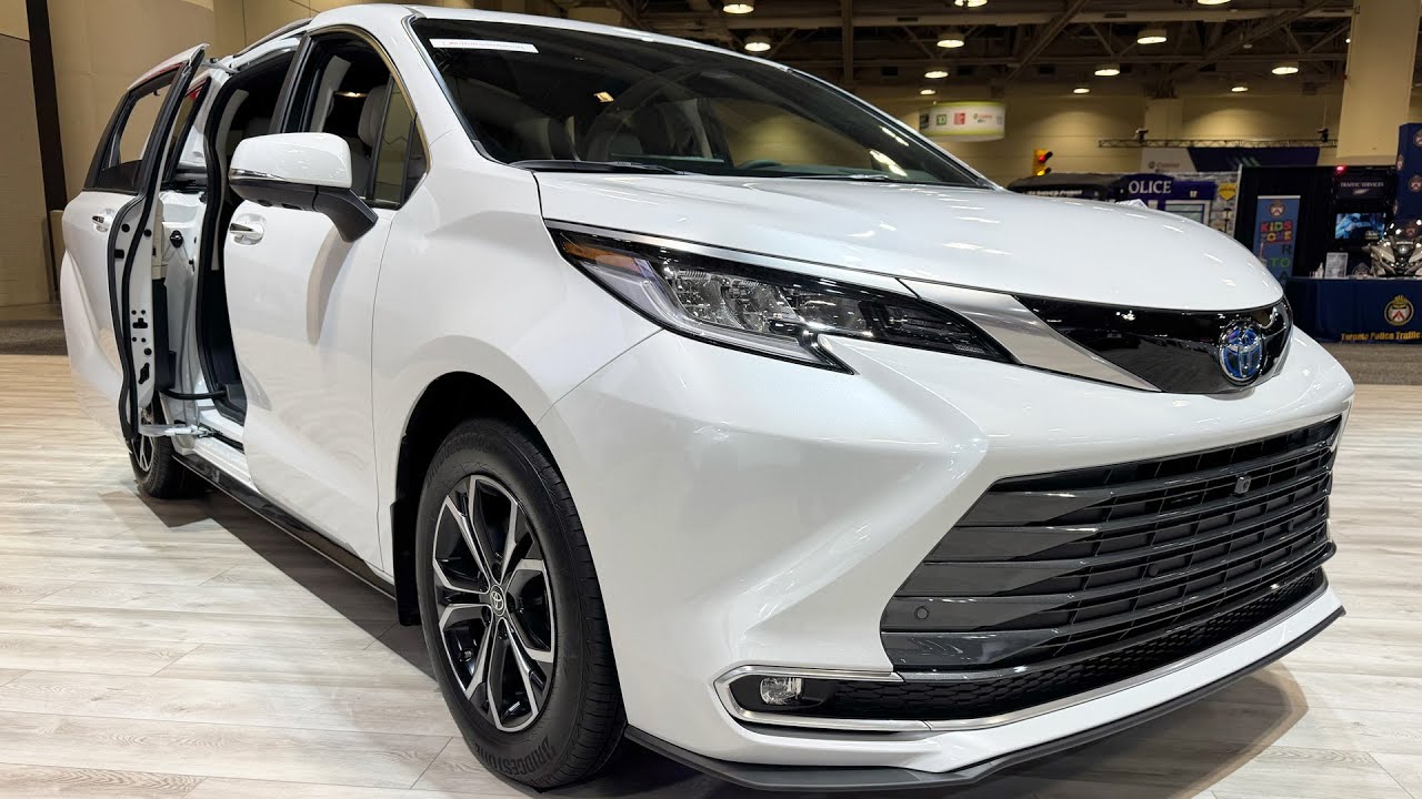 2025 Toyota Sienna Platinum Hybrid AWD