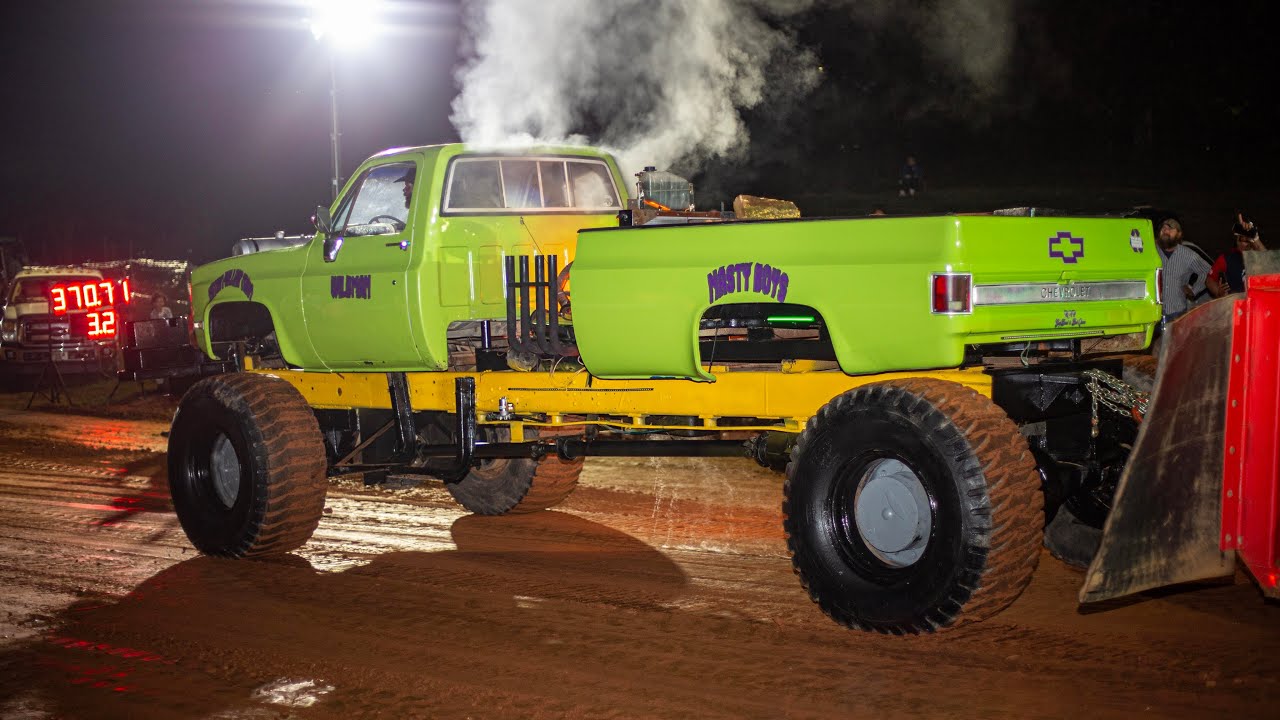 Mega Trucks на выставке Amelia Truck and Tractor Pull 20 сентября 2025 г.