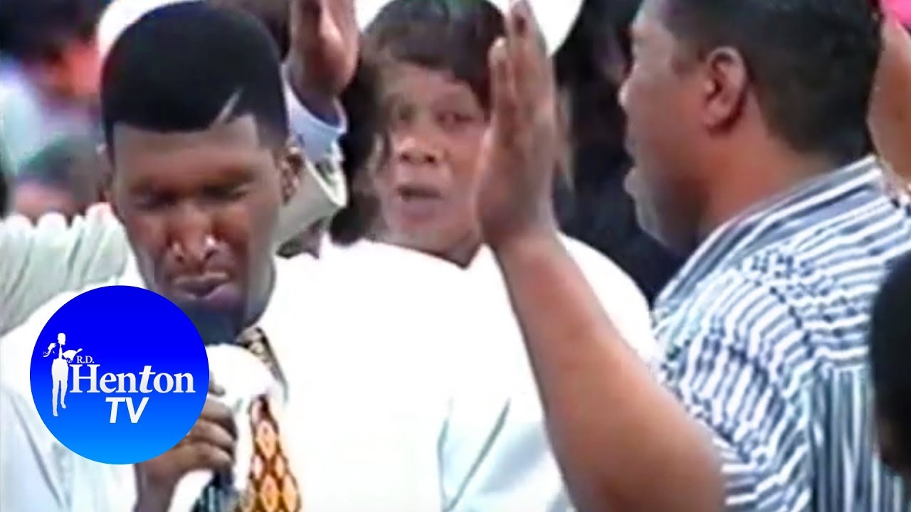 Pastor Nathan Simmons 