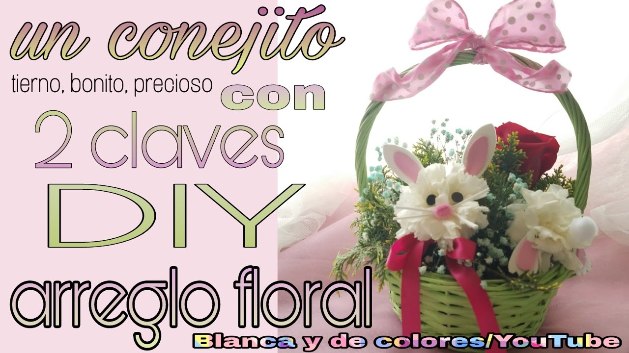 Conejito con 2 claveles arreglo floral