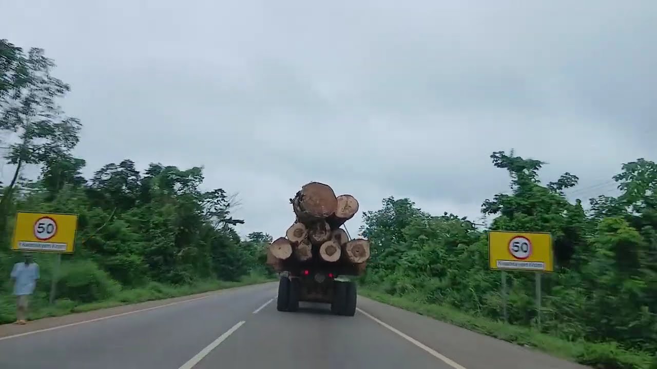 A 120 minutes drive from Bechem junction to Kumasi.
