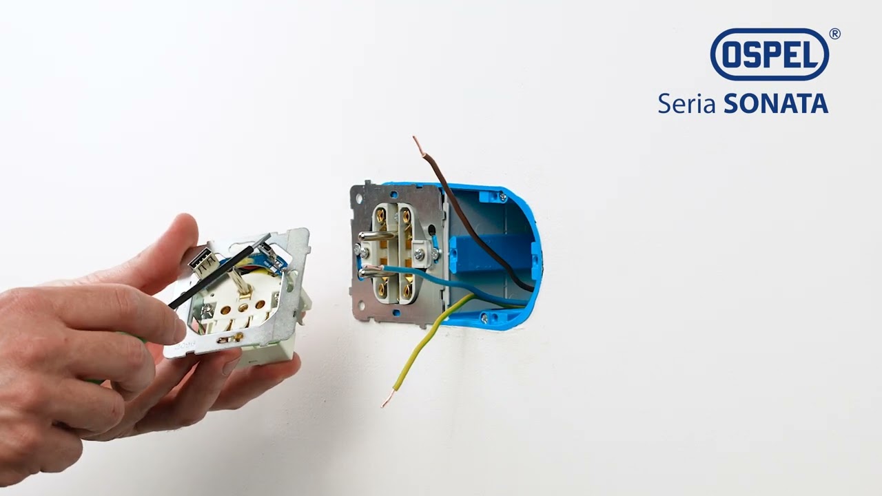 Montaż gniazd USB A+C i podwójnego w ramce podwójnej - seria SONATA