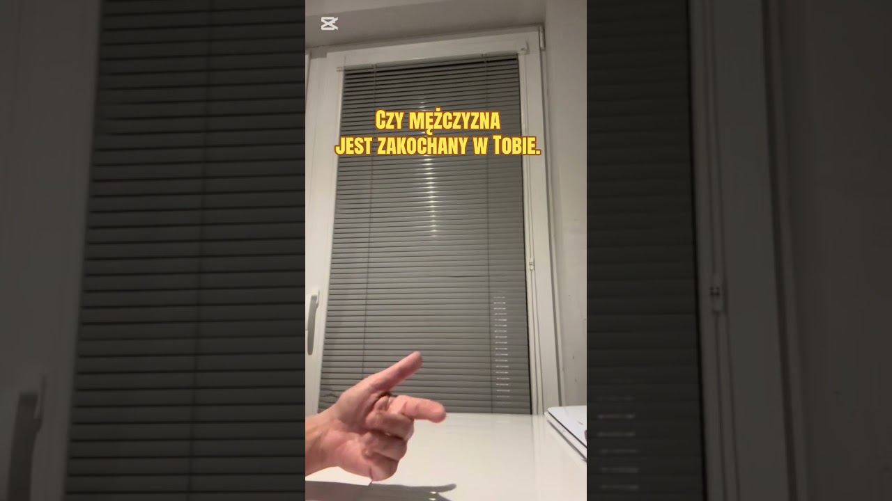 „Czy mężczyzna jest zakochany w Tobie”.