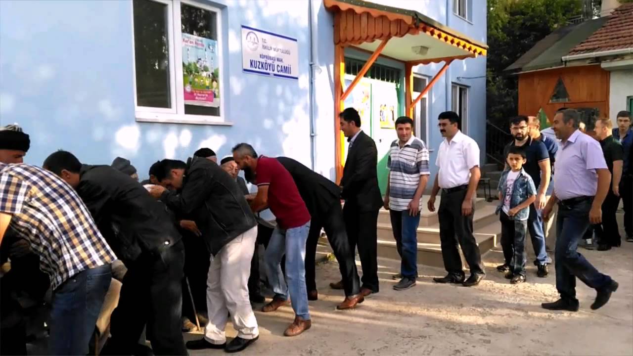 Çorum İskilip Kuz Köy Köprüde Ramazan Bayrami Vakt