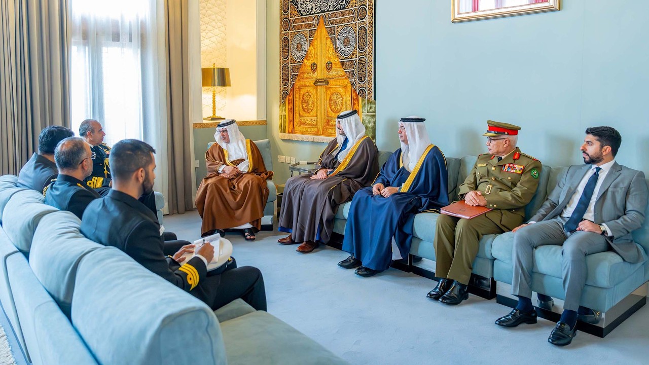 HRH the CP, Deputy Supreme Commander of the Armed Forces, and PM meets with DCNS of India