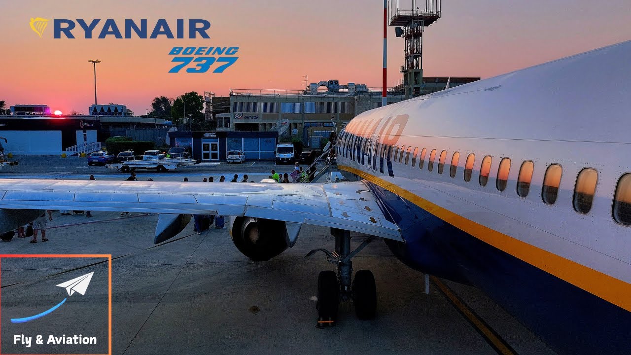 [4K] TRIP REPORT | YOU MUST WATCH THIS SUNSET! | RYANAIR | Brindisi to Verona | Boeing 737-8AS