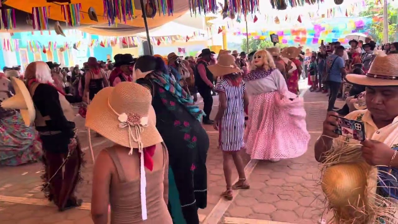 Mascarita Nueva Generación San Juan Colorado Oaxaca Carnaval 2024