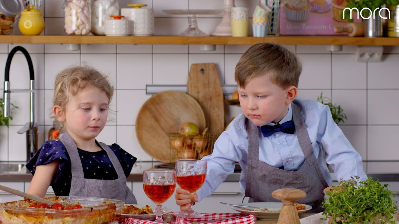 Stel dejt n&auml;r 4-&aring;riga Cleo ska bjuda Melker p&aring; lasagne?