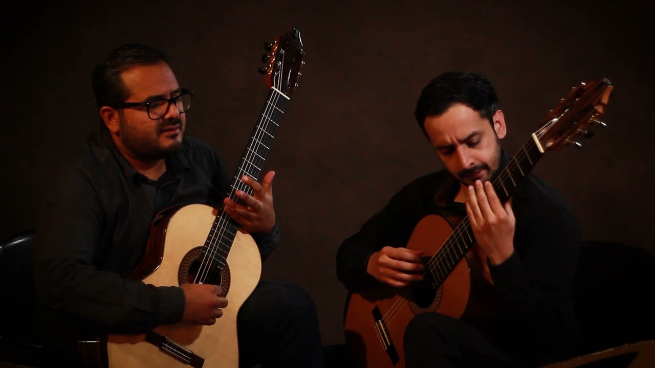 Gerardo Tamez (1948) Percuson. Dúo Vélez, Guitarras